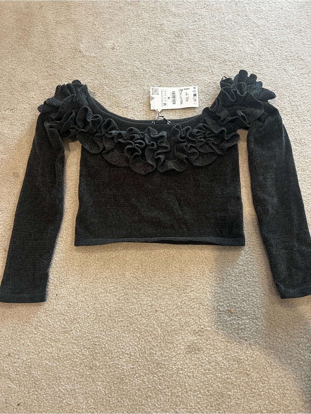 Zara NWT ruffle velour soft sweater charcoal color M but fits like Small